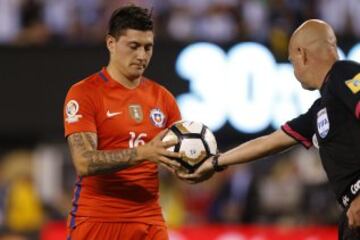 Nicolás Castillo tiene experiencia en la selección adulta y experiencia en Primera División y Europa.