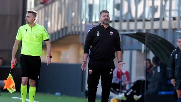 16/12/23 PARTIDO SEGUNDA DIVISION
ELDENSE - RACING SANTANDER
FERNANDO ESTEVEZ