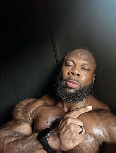 El estadounidense, Keone Pearson, reinó en el Resorts World Theater de Las Vegas con una magnífica actuación. "The Prodigy", como así le apodan, ha sido campeón del Olympia 212 en tres ocasiones  (2023, 2024 y 2025). Se le considera uno de los mejores culturistas actuales "kilo por kilo" debido a su gran tamaño, simetría, definición muscular y estructura.