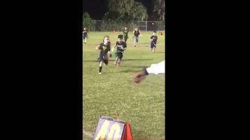 Esta niña de 6 años elude a sus compañeros