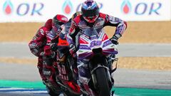 MotoGP - Thailand Grand Prix - Chang International Circuit, Buriram, Thailand - October 29, 2023 Prima Pramac Racing's Jorge Martin in action during the race with Red Bull KTM Factory Racing's Brad Binder and Ducati Lenovo Team's Francesco Bagnaia REUTERS/Athit Perawonmetha