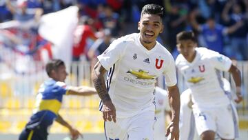 Lorenzo Reyes celebrando el gol de la victoria.