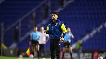 Angel Villacampa head coach of America during the Quarter-Finals second leg match between America and FC Juarez as part of the Torneo Clausura 2025, Liga MX Femenil at Ciudad de los Deportes Stadium on April 26, 2025 in Mexico City, Mexico.