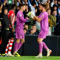 Valverde cambia a Simón para ayudarle a ganar el Zamora