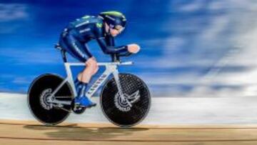 Dowsett supera a Dennis y deja la marca en 52,937 kil¨®metros