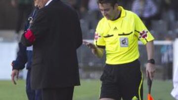 El asistente agredido.