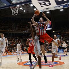 El Leyma Coruña elige creer en la salvación