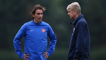 Pires keen to see Wenger return: "Football needs people like him"