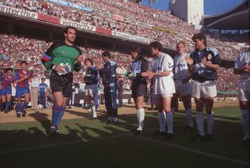 El Real Madrid hizo el pasillo al FC Barcelona campeón de Liga en 1991. Fue el 7 de junio en el Santiago Bernabéu.  