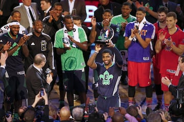 Su gran actuación en el partido de las estrellas en el All-Star de 2014 disputado en Nueva Orleans le valió para llevarse el MVP del All Star Game.