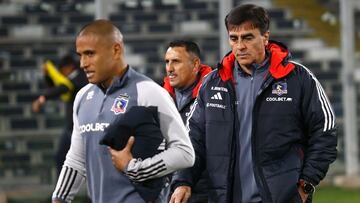 Futbol, Colo Colo vs Curico Unido.
Fecha 15, campeonato Nacional 2023.
El entrenador de Colo Colo Gustavo Quinteros es fotografiado durante el partido contra Curico Unido por primera division disputado en el estadio Monumental en Santiago, Chile.
18/05/2023
Javier Salvo/Photosport

Football, Colo Colo vs Curico Unido.
15th date, 2023 National Championship.
Colo Colo's player coach Gustavo Quinteros is photographed during the first division match against Curico Unido at the Monumental stadium in Santiago, Chile.
18/05/2023
Javier Salvo/Photosport