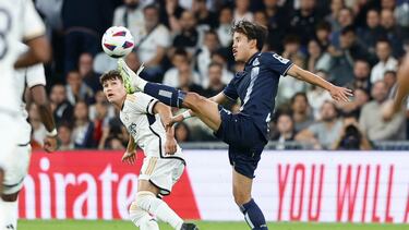 Fran García y Kubo, durante el Real Madrid-Real Sociedad.