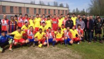 Policía y gitanos juegan un partido por la integración
