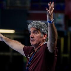 Ortega, ante el Nava pensando también en Japón