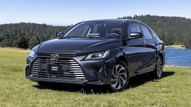 Toyota Yaris Sedán Híbrido 2026: Análisis, precios y opinión en México