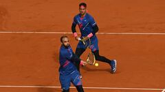 Juan Sebasti&aacute;n Cabal y Robert Farah, la pareja n&uacute;mero 1 del mundo clasific&oacute; a cuartos de final del Roland Garros tras derrotar a Melzer y Roger Vasselin