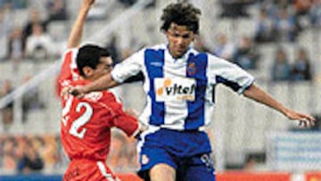 <B>SIN GOLES</B>. Espanyol y Sevilla empataron a cero en el encuentro de ida en el Estadi Olímpic.