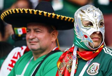 Los rostros de la afición en el México vs Suecia