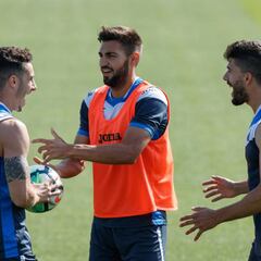 La Premier pone el ojo en Navarro para este verano