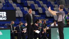 Fotis Katsikaris durante un partido del Unicaja.