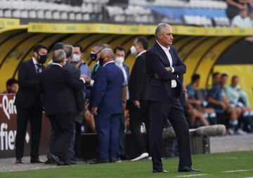 Tite, el seleccionador brasile?o, espera noticias.