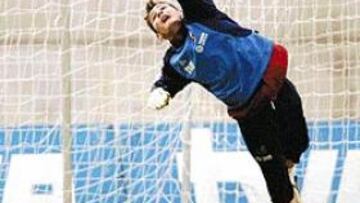 Casillas y Torres, han decidido aclararle a sus clubes que, en caso de que España consume su previsible clasificación para la cita olímpica de Atenas, desean acudir a la llamada