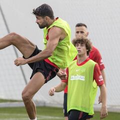 Costa vuelve casi cinco meses después y se reta con el gol
