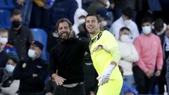 David Soria con Quique S&aacute;nchez Flores al final del partido contra el Real Madrid.
 