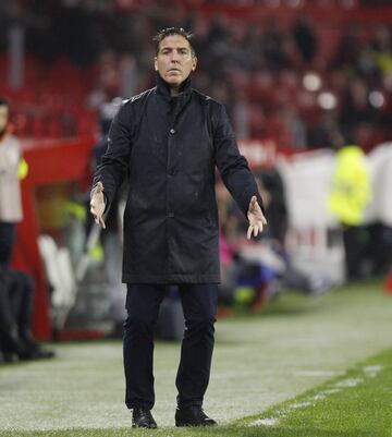 Tras su paso por el Sevilla el entrenador nacido en Cruz Alta (Argentina) está buscando nuevo banquillo. Recientemente el Athletic Club ha despedido a Ziganda, y Berizzo es el principal candidato para sustituirle. 




