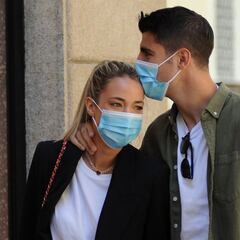 Álvaro Morata y Alice Campello de paseo romántico por Turín