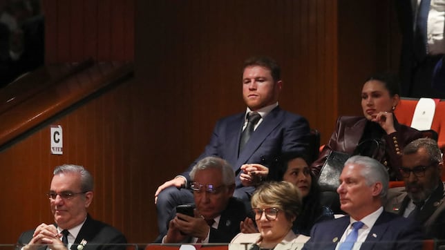 Saúl “Canelo” Álvarez presente en la toma de protesta de Claudia Sheinbaum: así llegó y reacciones