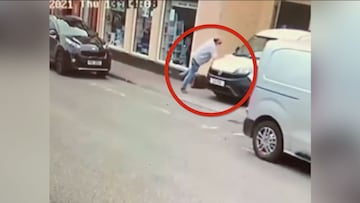 Una cámara de seguridad recoge este 'atropello' y las imágenes han sido virales: de locos...