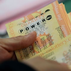 How many numbers do you need to win a prize in Powerball?