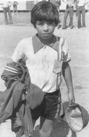 Diego Armando Maradona nació el 30 de octubre de 1960, en la provincia de Lanús, Argentina.