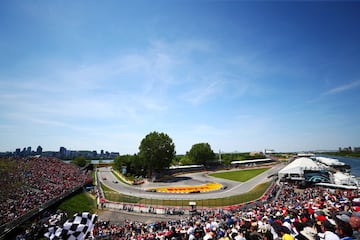 A quien le guste la F1 le tiene que gustar la cita de Montreal por el entorno en el que se sit迆a, por el ambiente que se vive, porque le da nombre uno de los pilotos m芍s recordados y, sobre todo, porque rara es la vez que defrauda. Al principio de su recta principal, para cerrar la vuelta, est芍 el famoso Muro de los Campeones en el que tantos han dejado sus marcas a base de golpes. All赤 se dio la carrera m芍s larga de la historia (4h 04:39) que gan車 Button tras hacer seis paradas y rodar 迆ltimo. Una locura por la que se cambi車 el reglamento para no superar las cuatro horas de carrera.