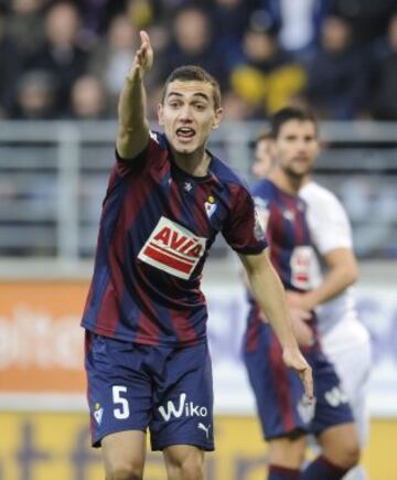 GONZALEZ ESCALANTE  se desvincula del Catania y firma hasta el 2020 con el Eibar 