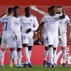 Puerta grande y enfermería