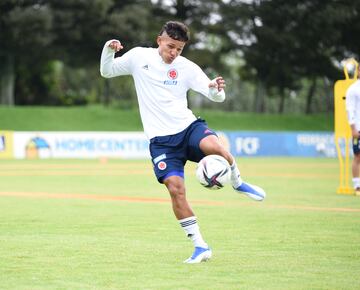 La Selección Colombia Sub 20 realizó su segundo entrenamiento en Bogotá en el microciclo de cara al Torneo de Toulon.