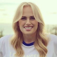 Rebel Wilson arrasa con un posado en bañador tras perder más de 30 kilos