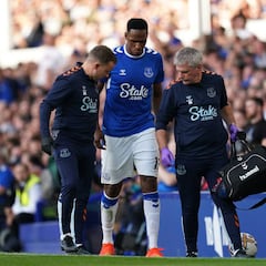 “Yerry Mina siempre está lesionado, no le sirve al club”