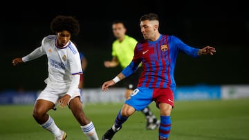 Peter y Antonio Aranda, en un miniclásico de la temporada pasada.