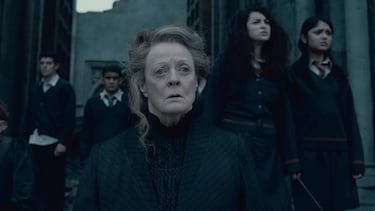 Dame Maggie Smith, the renowned ‘Downton Abbey’ and ‘Harry Potter’ actress, has passed away