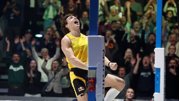 Duplantis, tras su 15º récord del mundo.