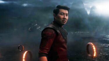 Shang-Chi y la leyenda de los diez anillos se estrenó en la fase 4, lo que significa que el personaje de Simu Liu debutó en esta película. Lo hizo en una producción propia, que servía para presentar y definir al personaje. Un héroe distinto a los demás porque domina las artes marciales, lo que lo dota de un toque de acción oriental. Ya está confirmado que Shang-Chi tendrá secuela.