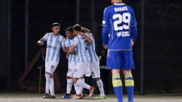 Magallanes festeja un triunfo en el regreso de Ariel Pereyra