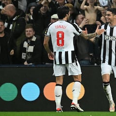 Miguel Almirón, de jugar en la MLS a marcar su primer gol en Champions ante el PSG