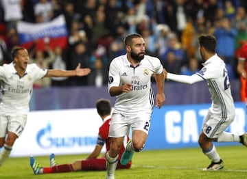 Carvajal celebra el gol que dio al Real Madrid la Supercopa de Europa.