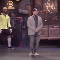 Mendieta recrea su gol al Atlético en 'La Resistencia' con Broncano