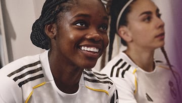 06/06/25
PRESENTACION NUEVA EQUIPACION CAMISETA
REAL MADRID
TEMPORADA 2025 2026 25-26
LINDA ATHENEA