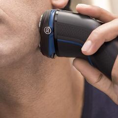 Elegimos la rasuradora Philips AquaTouch, con un 44% de descuento en Amazon